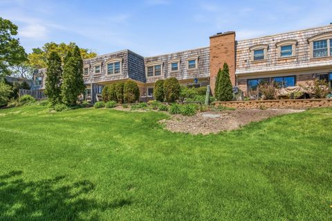 Tiny photo for 19W107 Avenue Normandy N, Oak Brook, IL 60523 (MLS # 12639627)