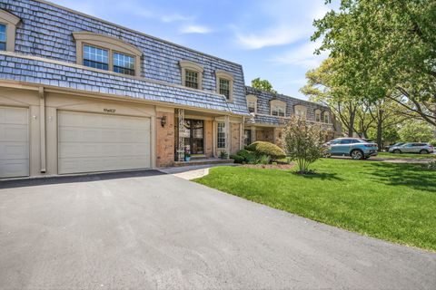Photo of 19W107 Avenue Normandy N, Oak Brook, IL 60523 (MLS # 12639627)