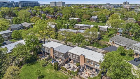 Tiny photo for 19W107 Avenue Normandy N, Oak Brook, IL 60523 (MLS # 12639627)