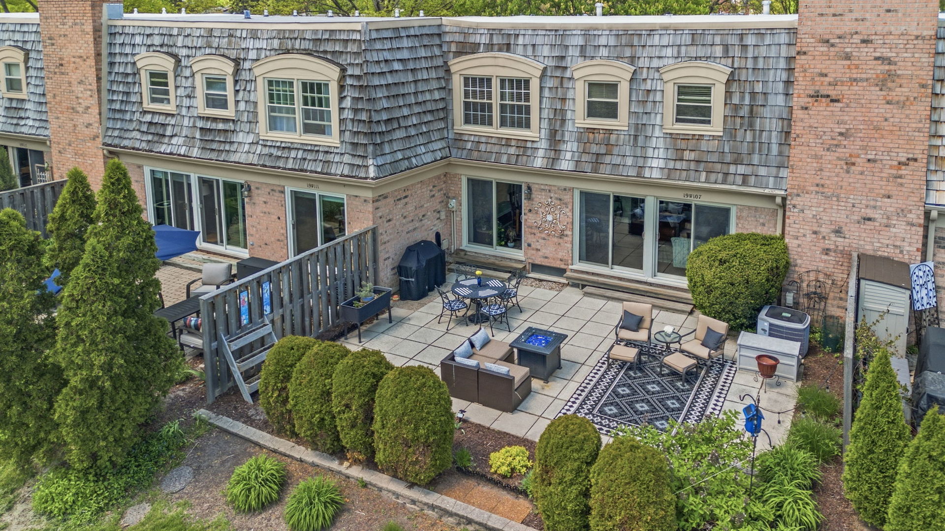 19W107 Avenue Normandy N