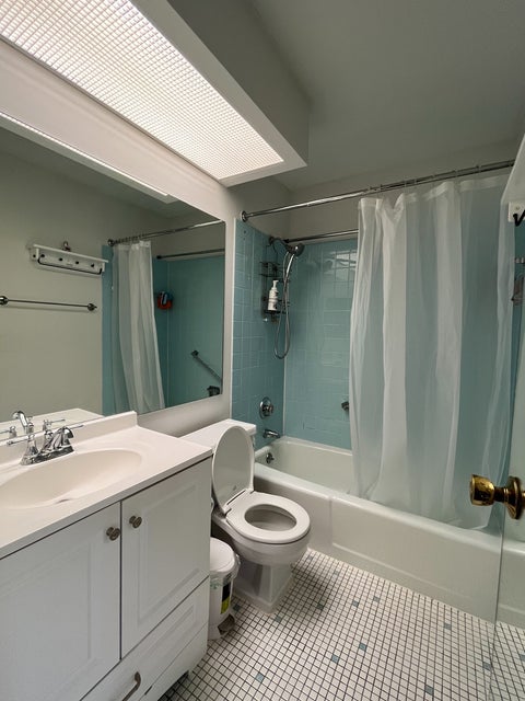 Tiny photo for 7141 N Kedzie Avenue #912, Chicago, IL 60645 (MLS # 12765096)