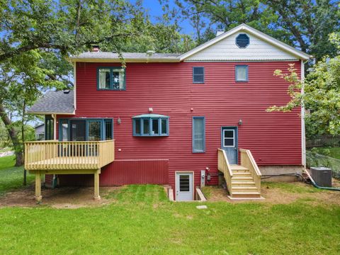 Tiny photo for 216 HICKORY Road, Oakwood Hills, IL 60013 (MLS # 12490521)