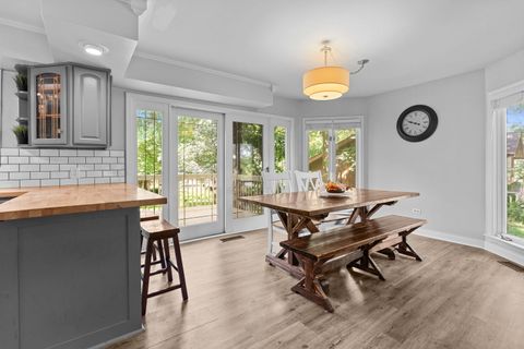 Tiny photo for 216 HICKORY Road, Oakwood Hills, IL 60013 (MLS # 12490521)