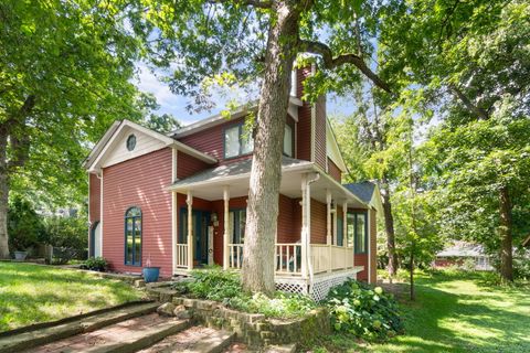 Tiny photo for 216 HICKORY Road, Oakwood Hills, IL 60013 (MLS # 12490521)