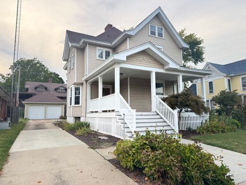 Tiny photo for 505 N Center Street, Clinton, IL 61727 (MLS # 12474855)