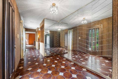 Tiny photo for 2350 Greenwood Road, Northbrook, IL 60062 (MLS # 12713663)