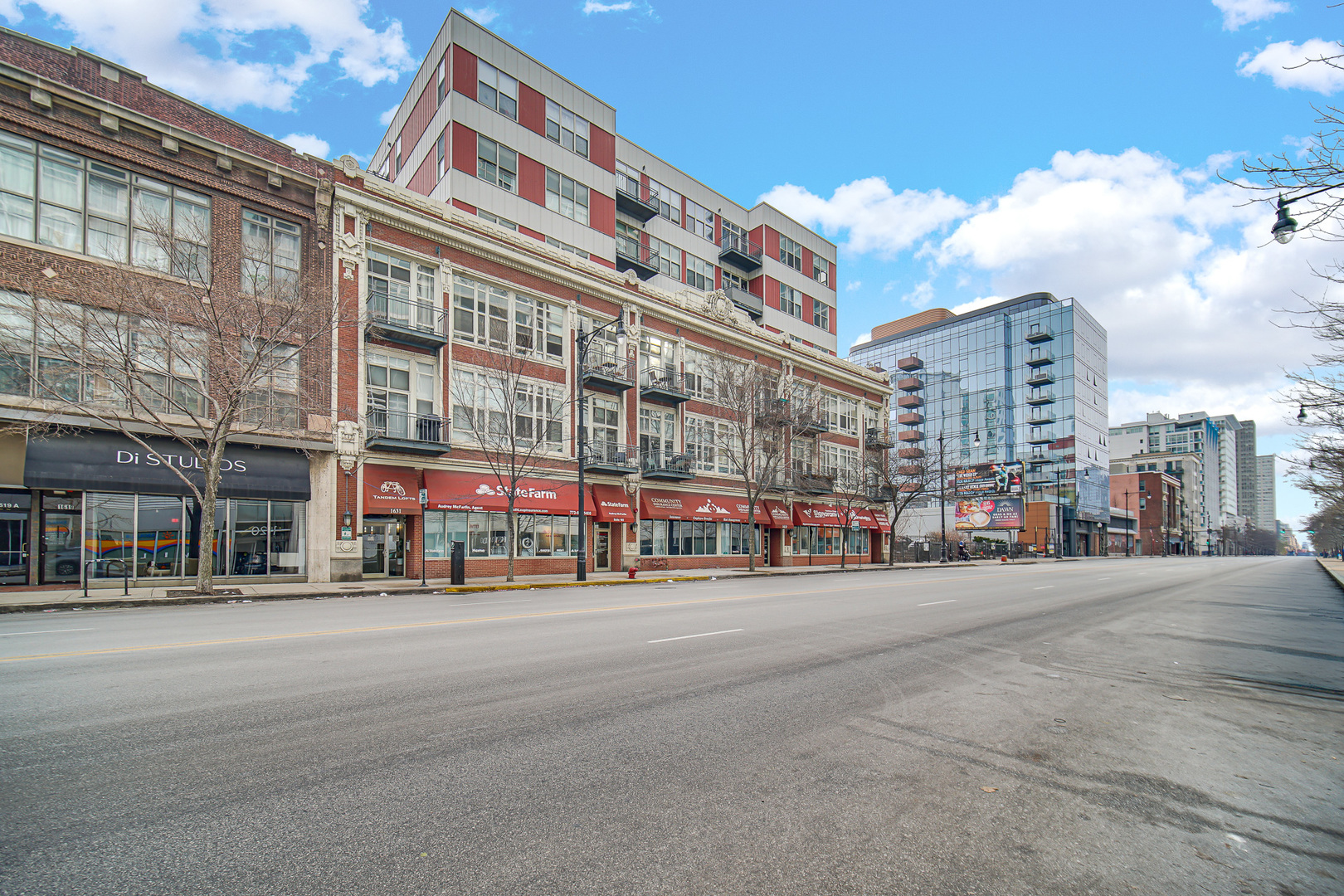 1631 S Michigan Avenue 202