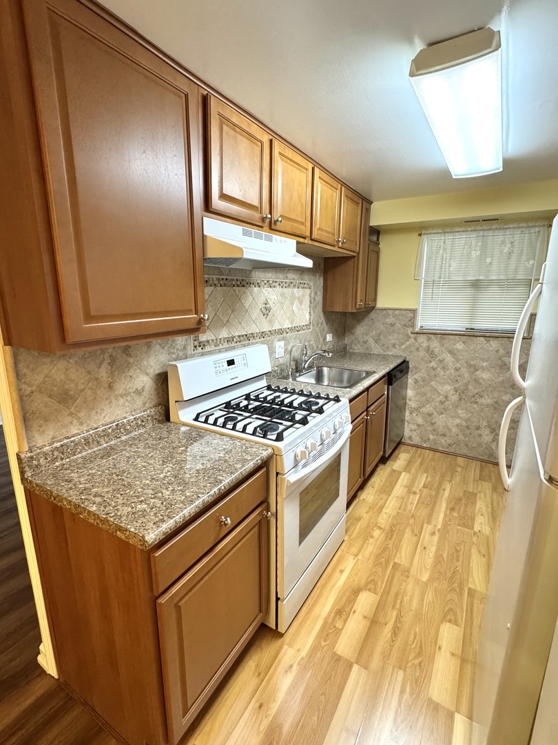 1460 Fairlane Drive 311
