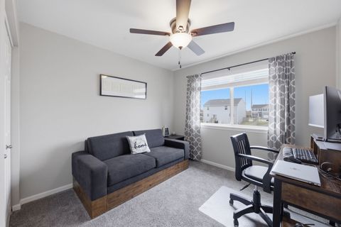 Tiny photo for 3243 Pinewood Drive, Yorkville, IL 60560 (MLS # 12587105)