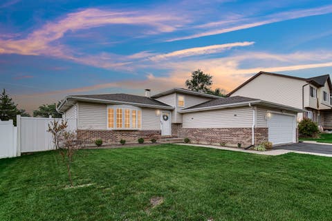 Tiny photo for 431 Polo Club Drive, Glendale Heights, IL 60139 (MLS # 12718332)