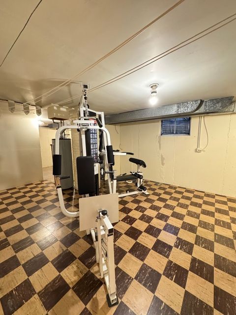 Tiny photo for 901 Brookline Lane, Park Ridge, IL 60068 (MLS # 12499035)