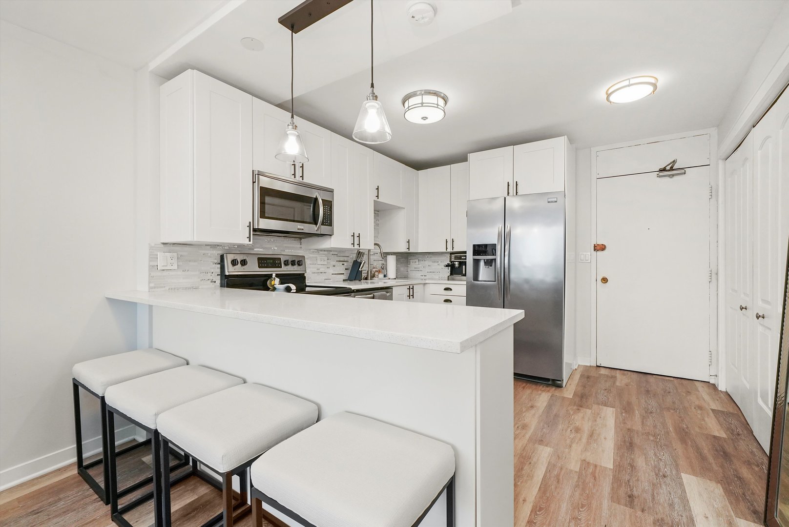 88 W Schiller Street 1405
