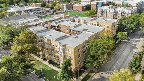 Tiny photo for 237 Washington Boulevard #G, Oak Park, IL 60302 (MLS # 12491478)