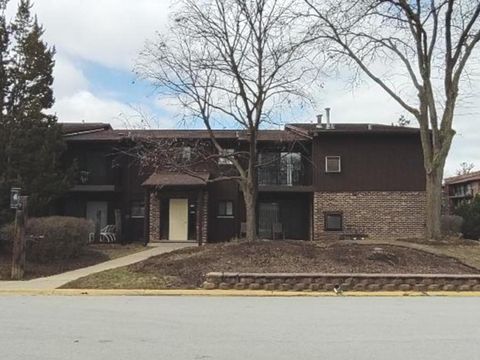 55 W 64th Street 202 Westmont IL 60559