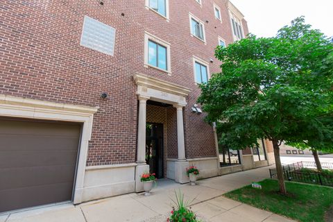 Tiny photo for 2401 N Janssen Street #208, Chicago, IL 60614 (MLS # 12477491)