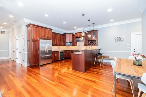 Tiny photo for 2401 N Janssen Street #208, Chicago, IL 60614 (MLS # 12477491)