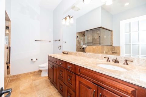 Tiny photo for 2401 N Janssen Street #208, Chicago, IL 60614 (MLS # 12477491)
