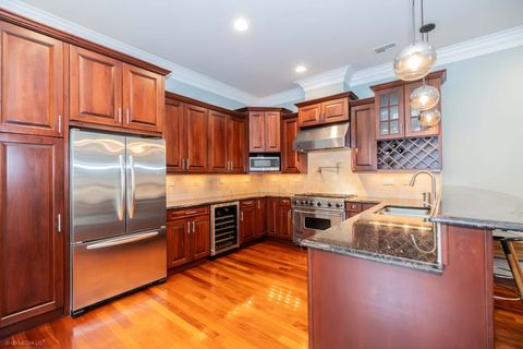 Tiny photo for 2401 N Janssen Street #208, Chicago, IL 60614 (MLS # 12477491)