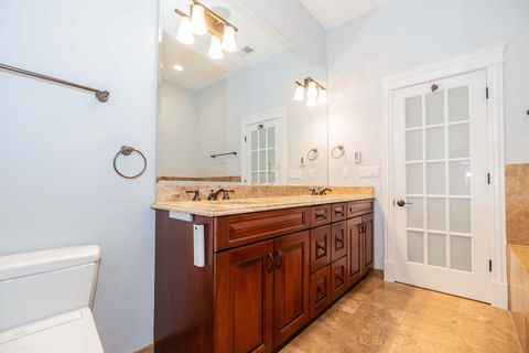 Tiny photo for 2401 N Janssen Street #208, Chicago, IL 60614 (MLS # 12477491)