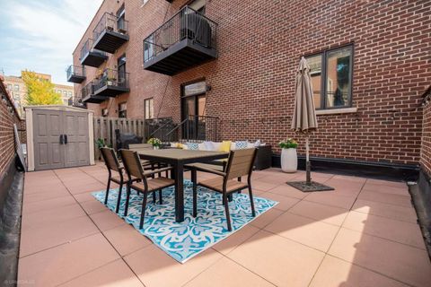 Tiny photo for 2401 N Janssen Street #208, Chicago, IL 60614 (MLS # 12477491)