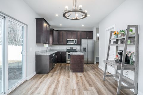 Tiny photo for 1120 Eagles Crest Drive, Davenport, IA 52804 (MLS # 12566992)