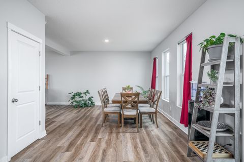 Tiny photo for 1120 Eagles Crest Drive, Davenport, IA 52804 (MLS # 12566992)