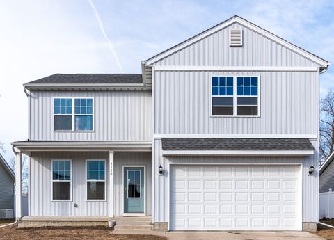 Photo of 1120 Eagles Crest Drive, Davenport, IA 52804 (MLS # 12566992)