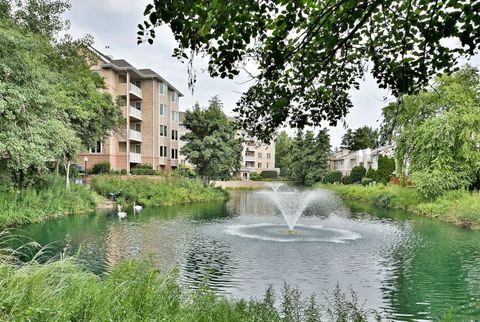 Tiny photo for 1745 Pavilion Way #502, Park Ridge, IL 60068 (MLS # 12548044)