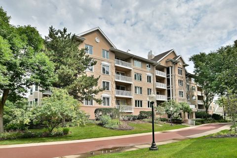 Tiny photo for 1745 Pavilion Way #502, Park Ridge, IL 60068 (MLS # 12548044)