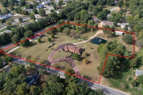 Tiny photo for 809 N 27th Street, Mt Vernon, IL 62864 (MLS # 12779036)