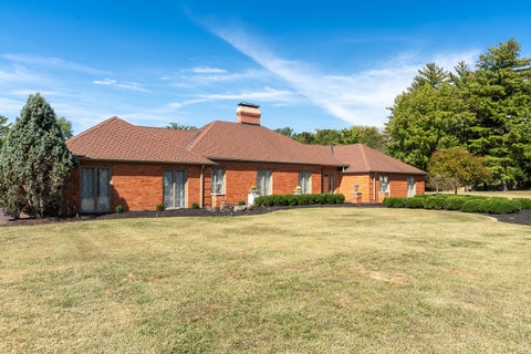 Tiny photo for 809 N 27th Street, Mt Vernon, IL 62864 (MLS # 12779036)