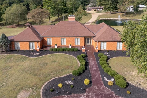 Tiny photo for 809 N 27th Street, Mt Vernon, IL 62864 (MLS # 12779036)