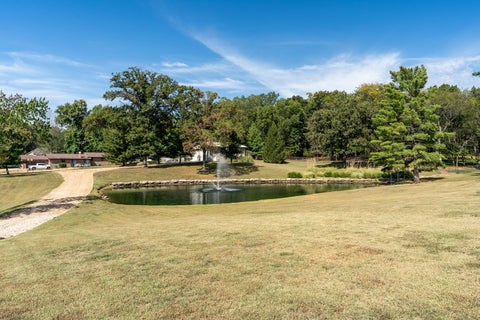Tiny photo for 809 N 27th Street, Mt Vernon, IL 62864 (MLS # 12779036)