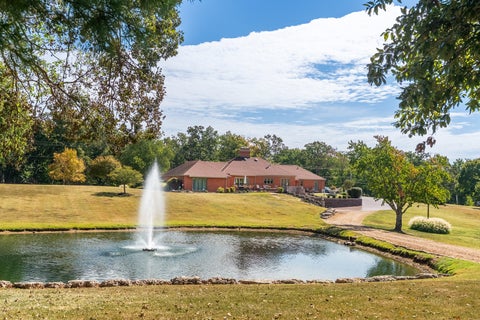 Tiny photo for 809 N 27th Street, Mt Vernon, IL 62864 (MLS # 12779036)