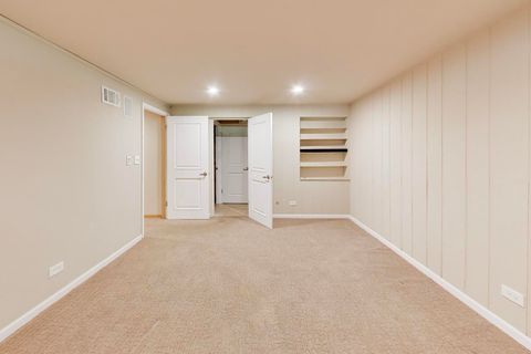 Tiny photo for 708 WOODLAND Avenue, Hinsdale, IL 60521 (MLS # 12630254)