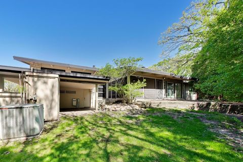 Tiny photo for 708 WOODLAND Avenue, Hinsdale, IL 60521 (MLS # 12630254)