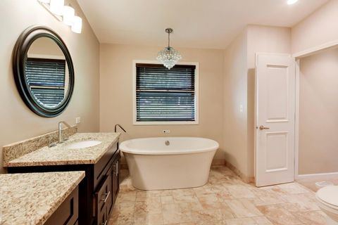 Tiny photo for 708 WOODLAND Avenue, Hinsdale, IL 60521 (MLS # 12630254)