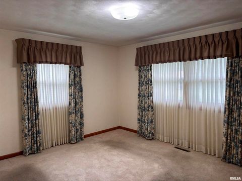 Tiny photo for 630 MISSION Drive, Kewanee, IL 61443 (MLS # QC4265568)