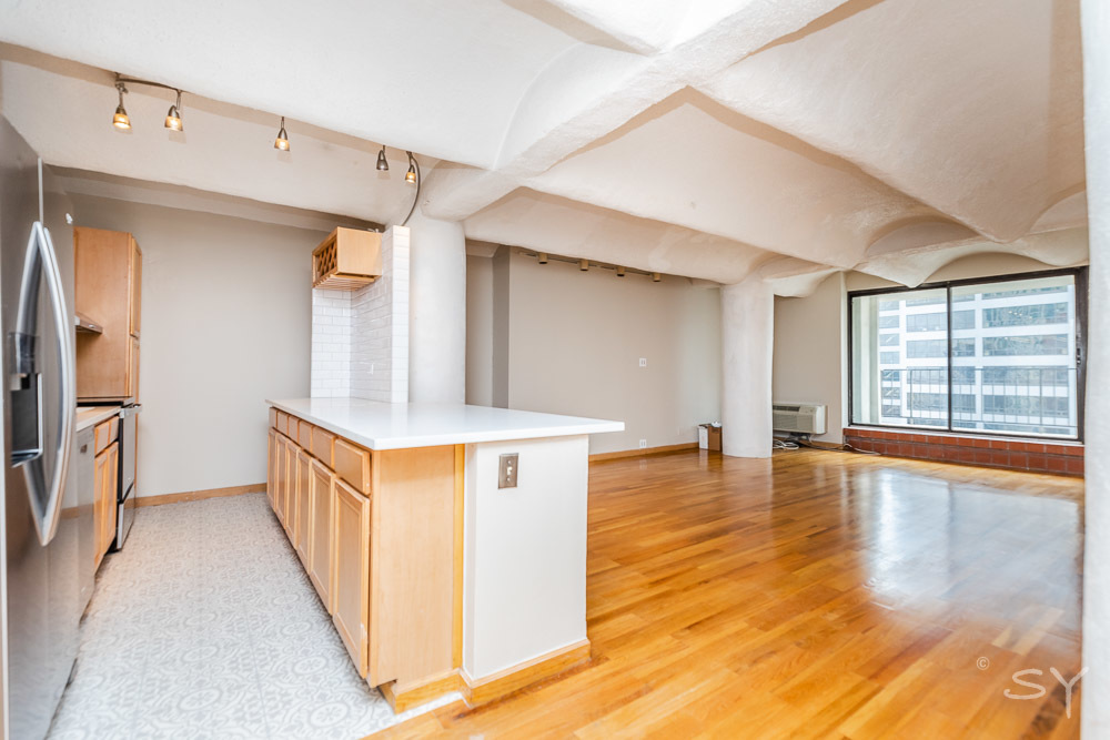 345 N Canal Street 1307