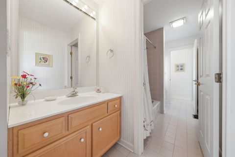 Tiny photo for 26 Lake Ridge Club Drive, Burr Ridge, IL 60527 (MLS # 12570672)