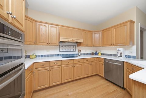 Tiny photo for 26 Lake Ridge Club Drive, Burr Ridge, IL 60527 (MLS # 12570672)