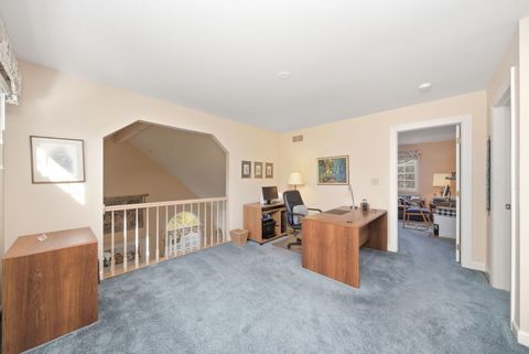 Tiny photo for 26 Lake Ridge Club Drive, Burr Ridge, IL 60527 (MLS # 12570672)