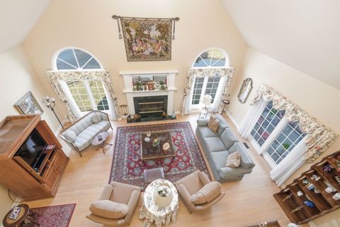 Tiny photo for 26 Lake Ridge Club Drive, Burr Ridge, IL 60527 (MLS # 12570672)