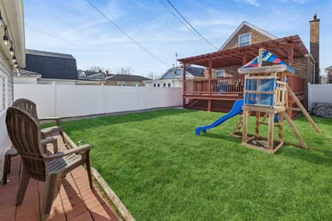 Tiny photo for 5241 S Melvina Avenue, Chicago, IL 60638 (MLS # 12535933)