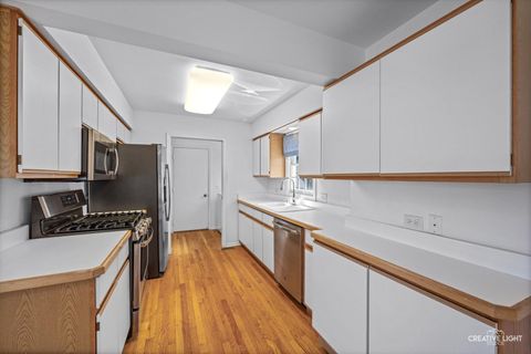 Tiny photo for 47 The Court Of Greenway Street #47, Northbrook, IL 60062 (MLS # 12498638)