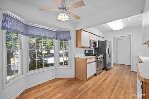 Tiny photo for 47 The Court Of Greenway Street #47, Northbrook, IL 60062 (MLS # 12498638)