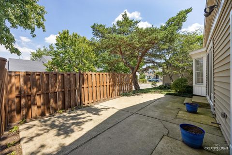 Tiny photo for 47 The Court Of Greenway Street #47, Northbrook, IL 60062 (MLS # 12498638)