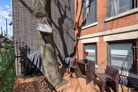 Tiny photo for 1969 N Lincoln Avenue #1, Chicago, IL 60614 (MLS # 12601508)