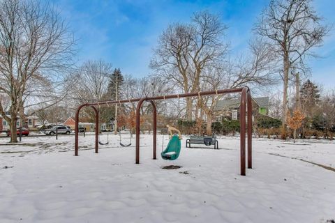 Tiny photo for 1601 Sherman Place, Des Plaines, IL 60016 (MLS # 12531585)