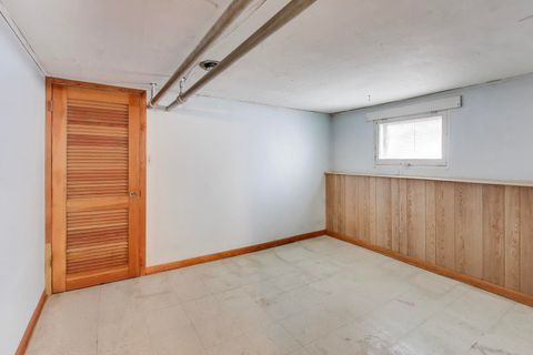 Tiny photo for 1601 Sherman Place, Des Plaines, IL 60016 (MLS # 12531585)